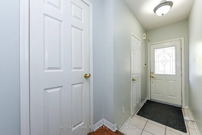 33 Coppermill Drive • Brampton, ON photo 6