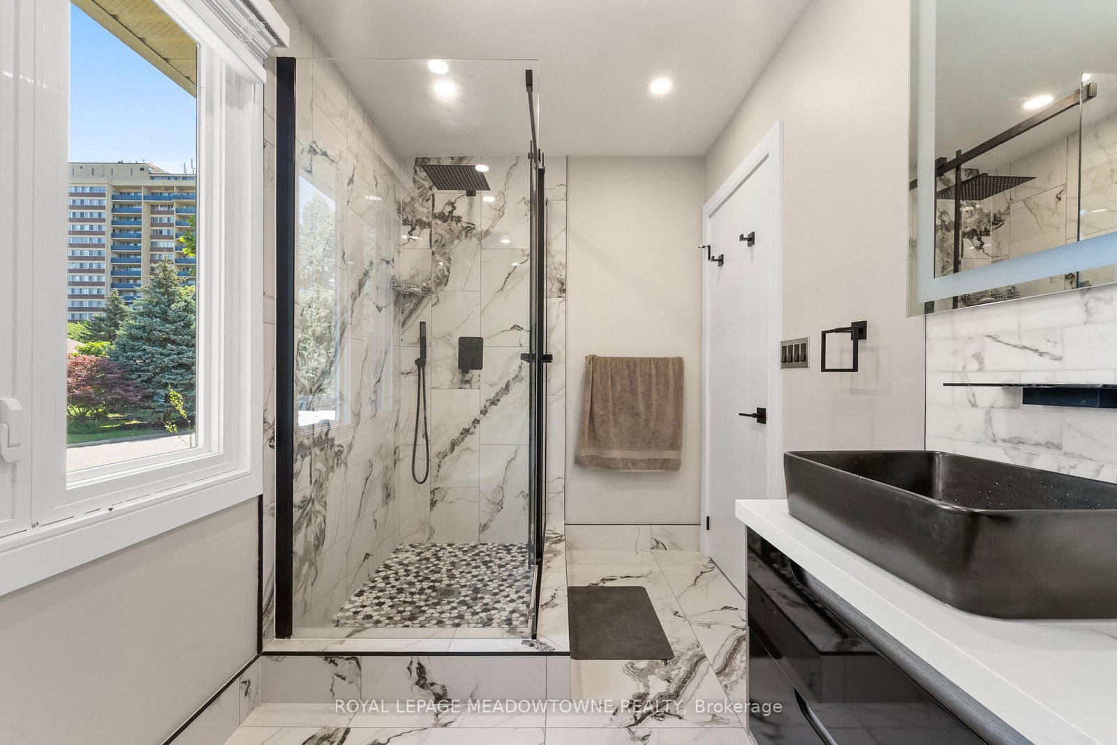 1268 Forest Hill • Oakville, ON photo 17