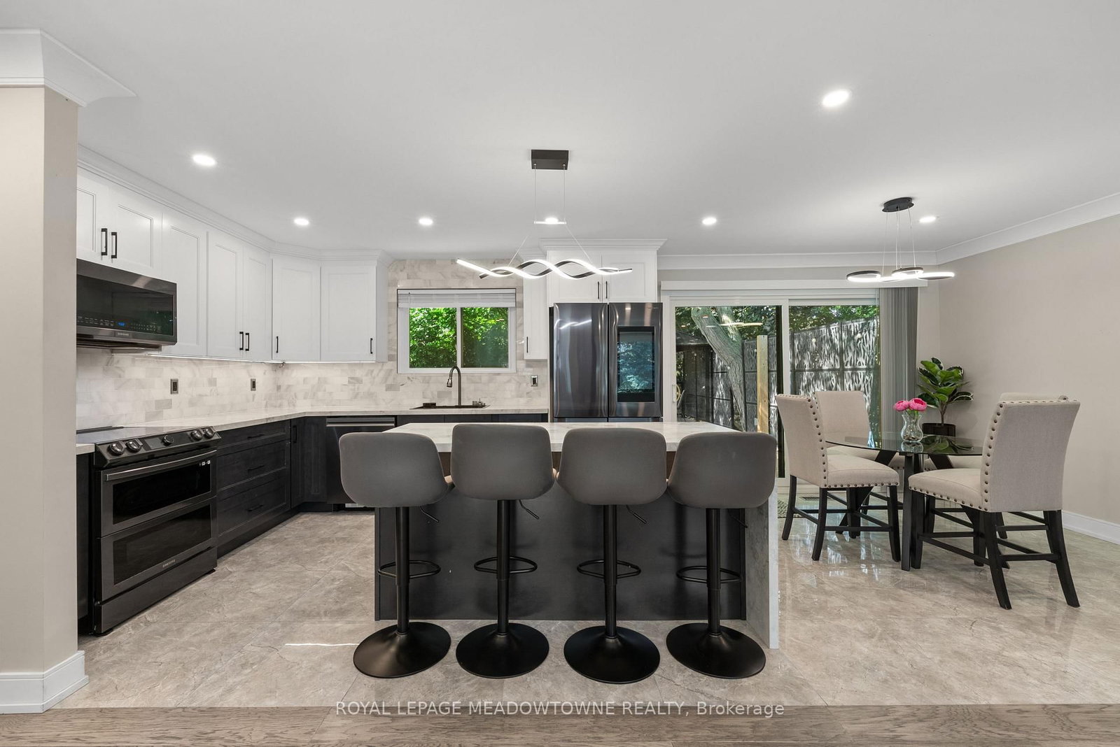 1268 Forest Hill • Oakville, ON photo 5