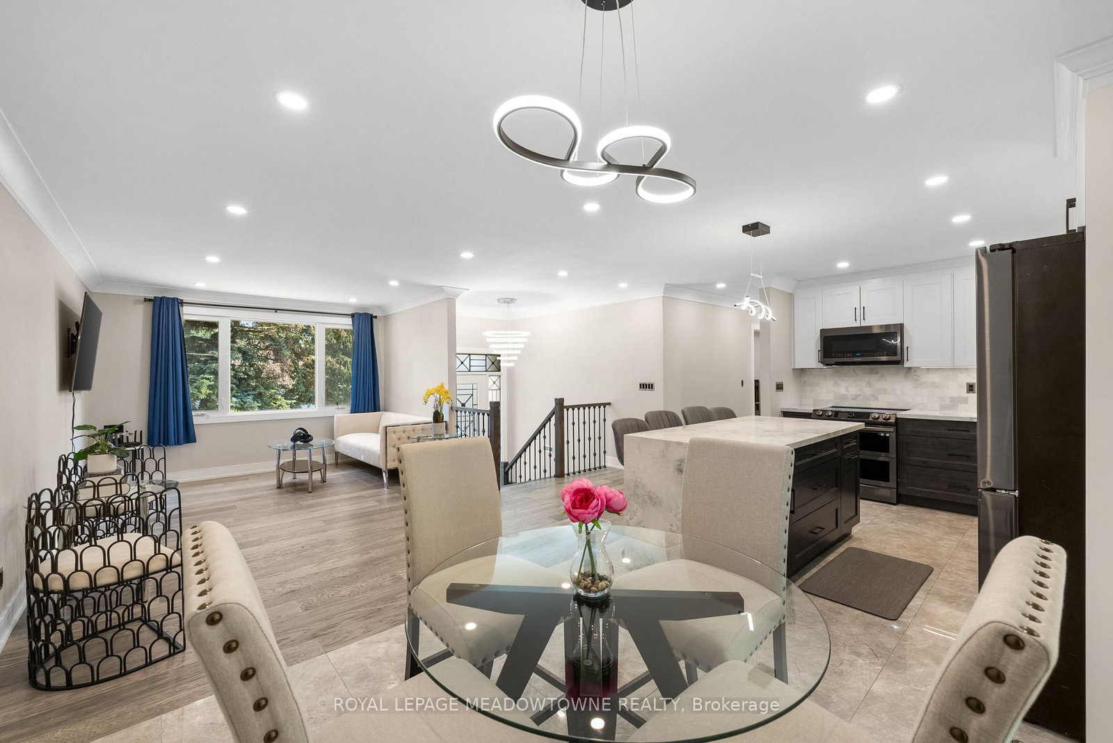 1268 Forest Hill • Oakville, ON photo 6