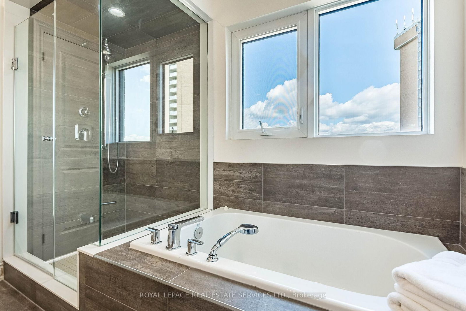 82 Pony Farm Drive • Toronto, ON photo 20