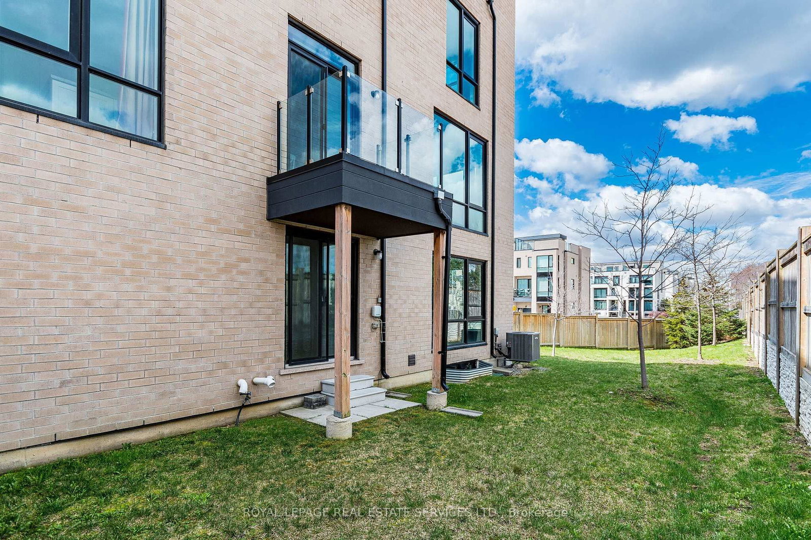 82 Pony Farm Drive • Toronto, ON photo 38