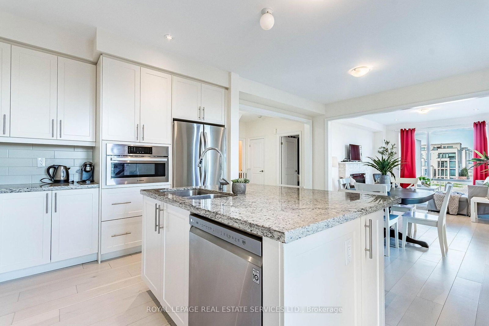 82 Pony Farm Drive • Toronto, ON photo 9