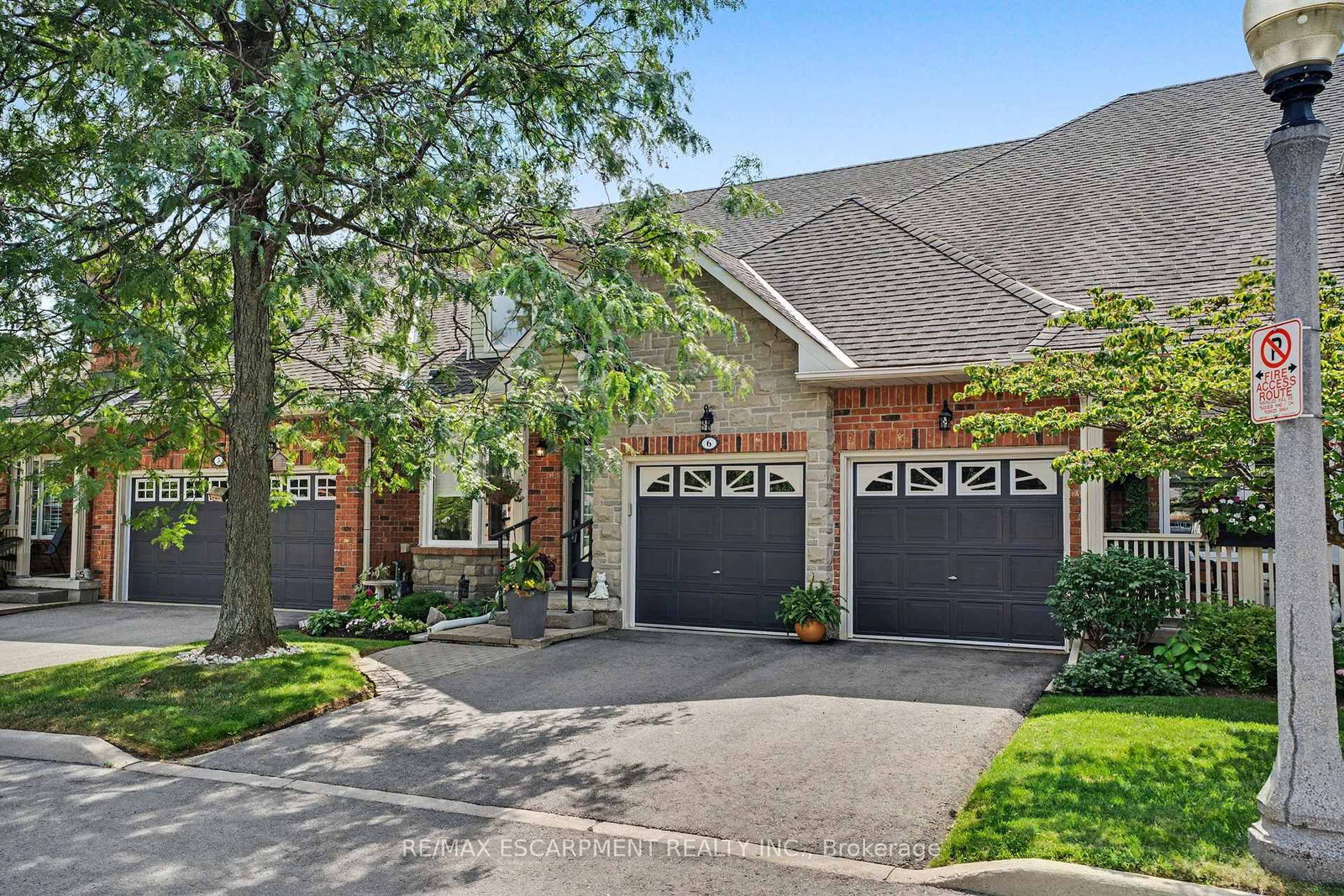 1275 Stephenson Drive • #6 • Burlington, ON photo 2
