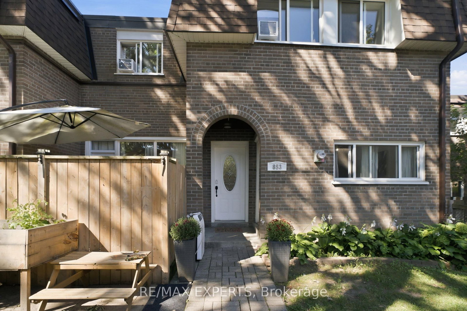 30 Tandridge Crescent • #853 • Toronto, ON photo 3