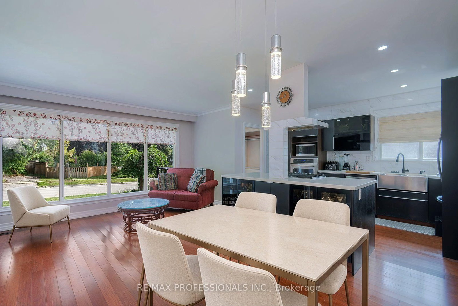 1360 Lewisham Drive • Mississauga, ON photo 13