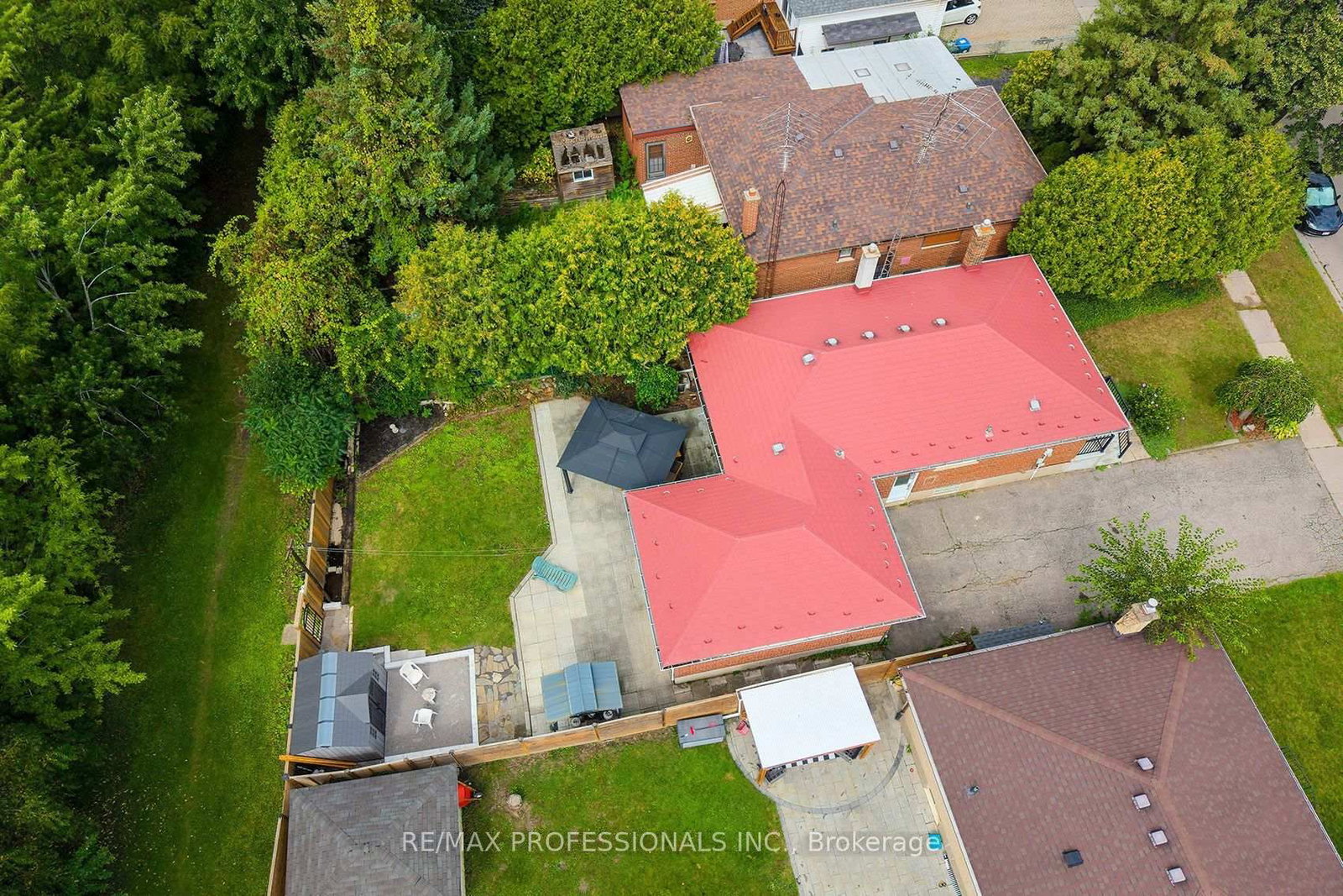 1360 Lewisham Drive • Mississauga, ON photo 33