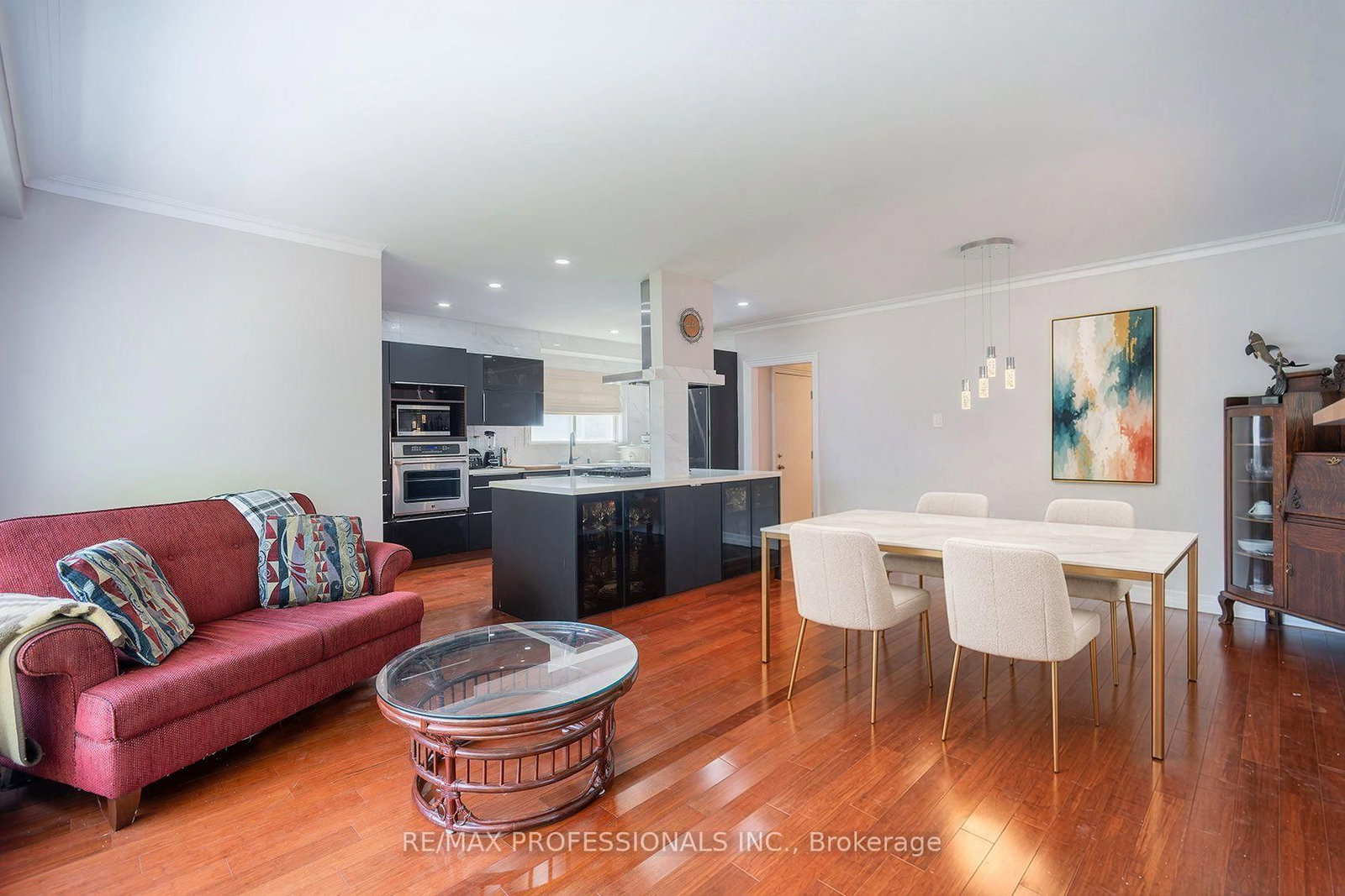 1360 Lewisham Drive • Mississauga, ON photo 6