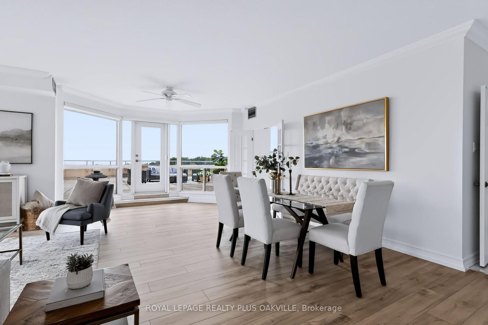 2511 Lakeshore Road W • #712 • Oakville, ON photo 14