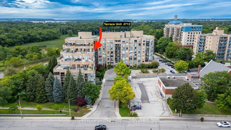 712 - 2511 Lakeshore Road W