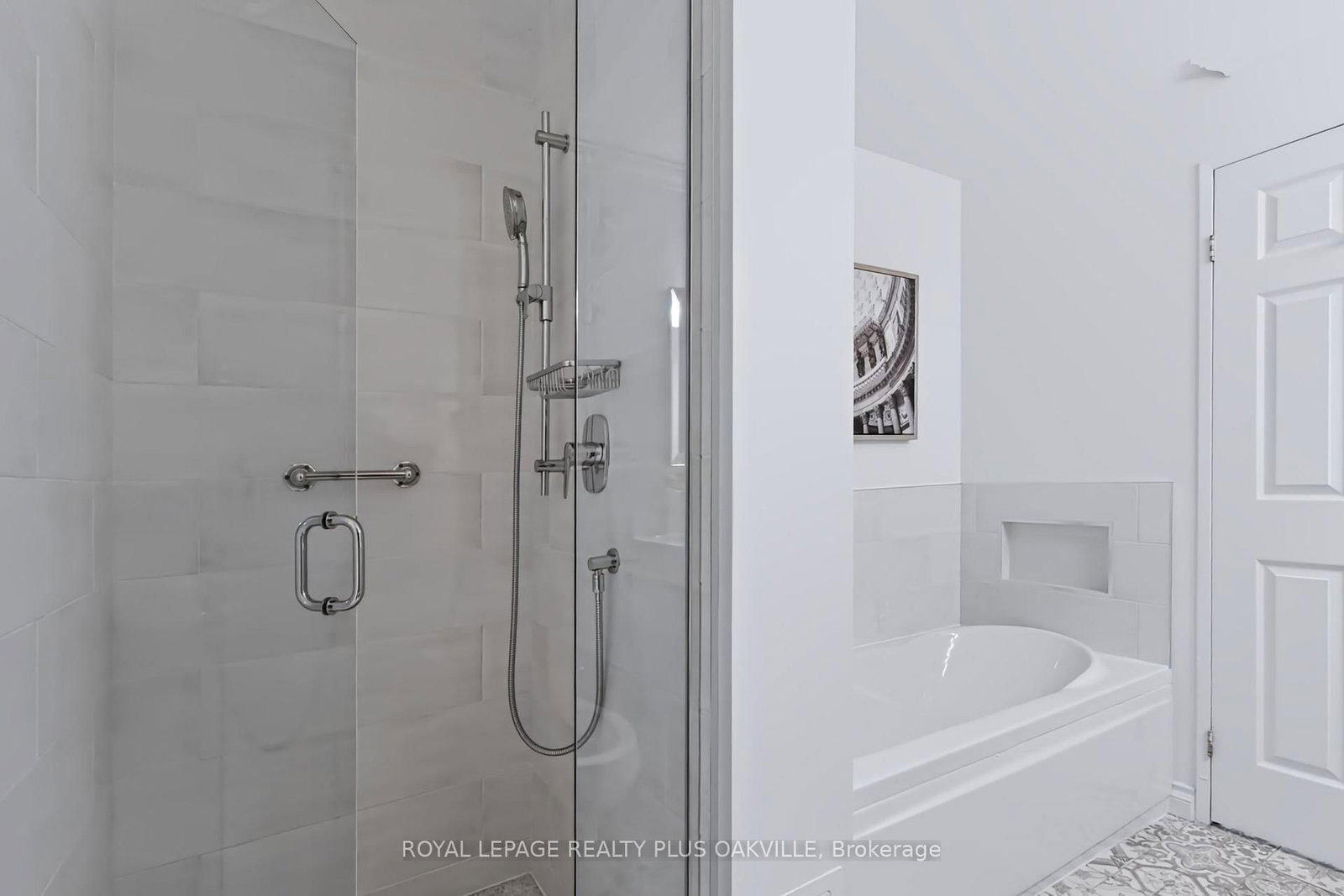 2511 Lakeshore Road W • #712 • Oakville, ON photo 27