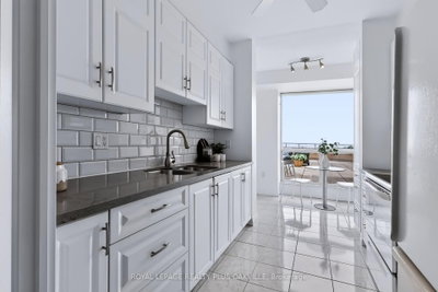 2511 Lakeshore Road W • #712 • Oakville, ON photo 8