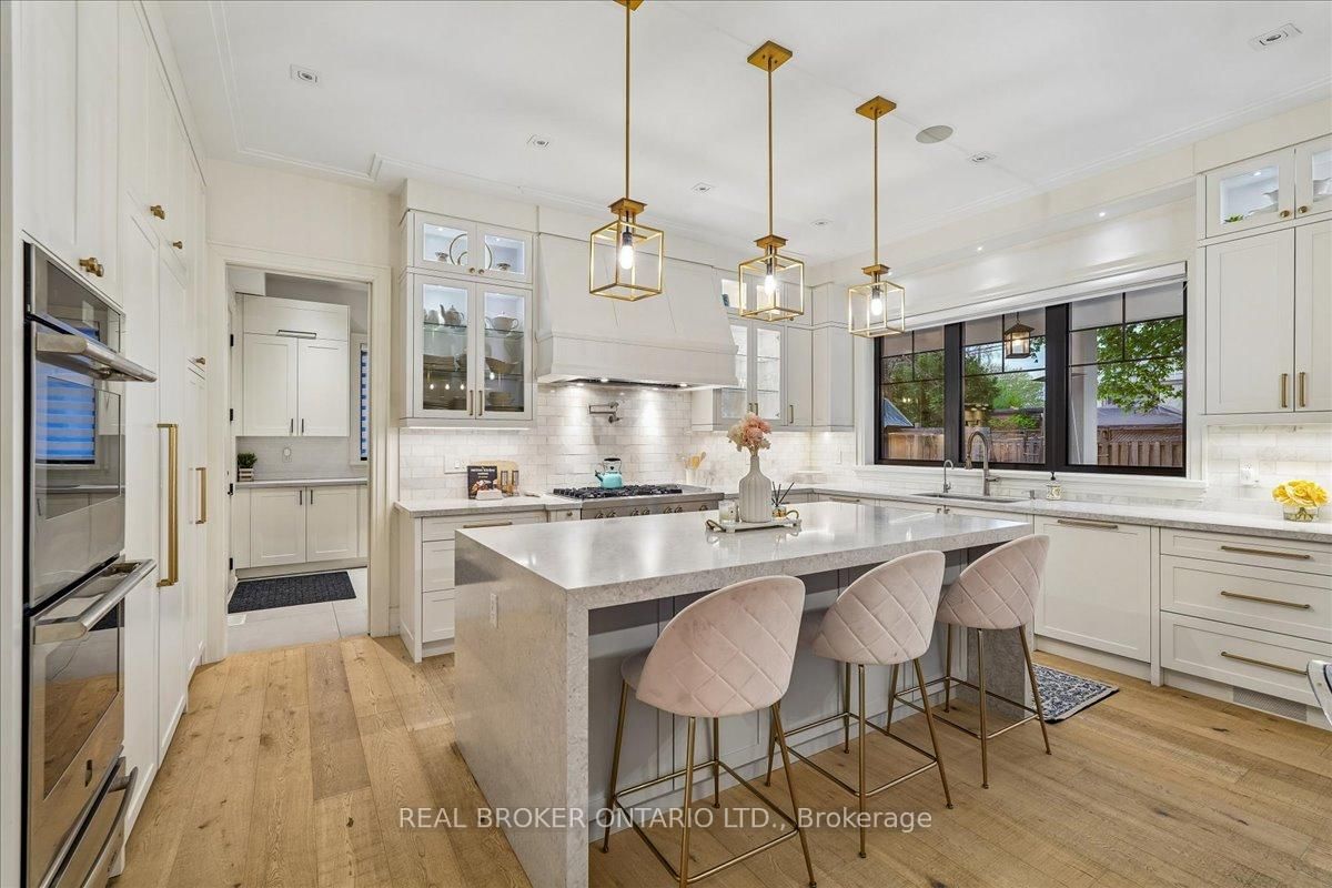 1445 Skyline Drive • Mississauga, ON photo 11