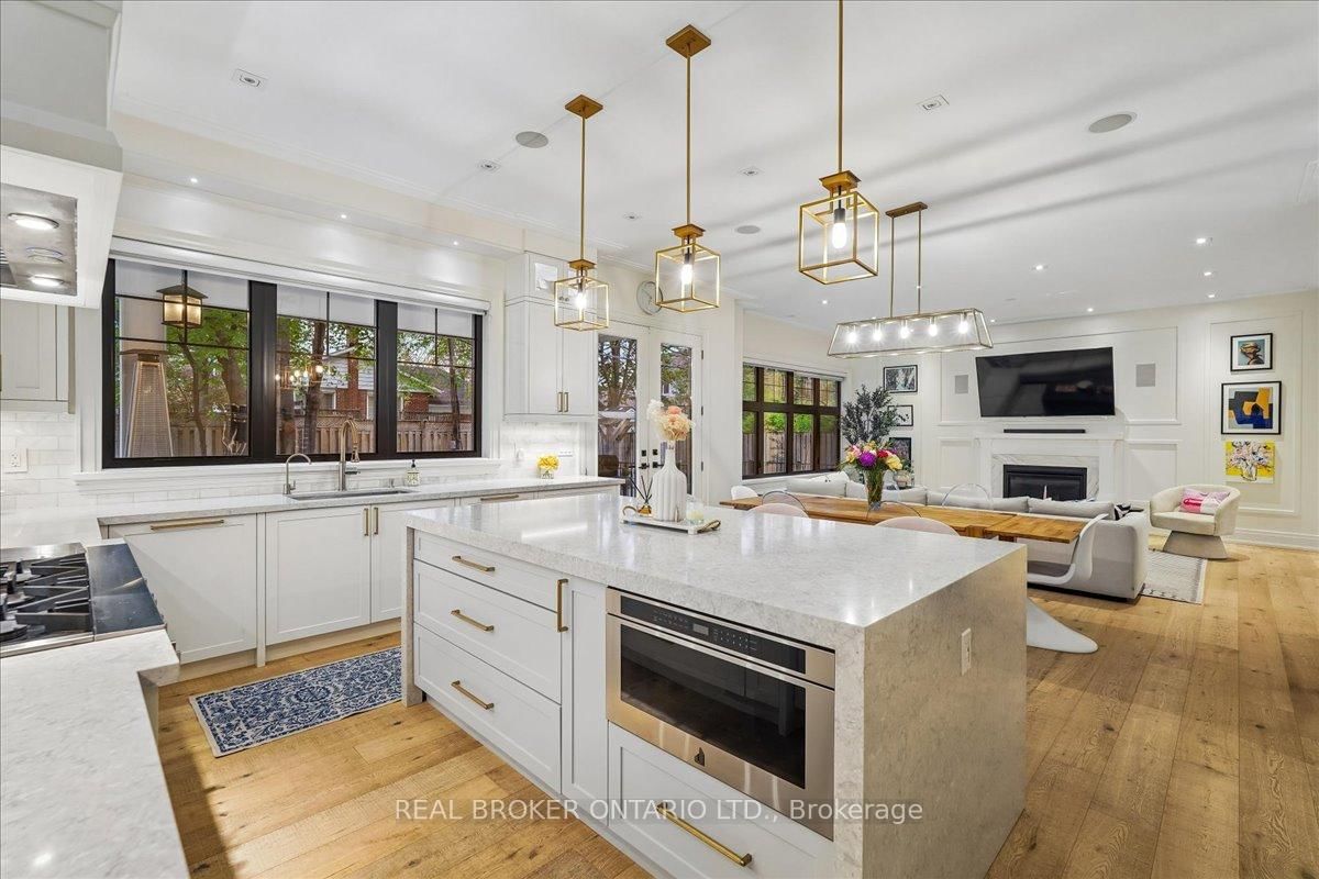 1445 Skyline Drive • Mississauga, ON photo 14
