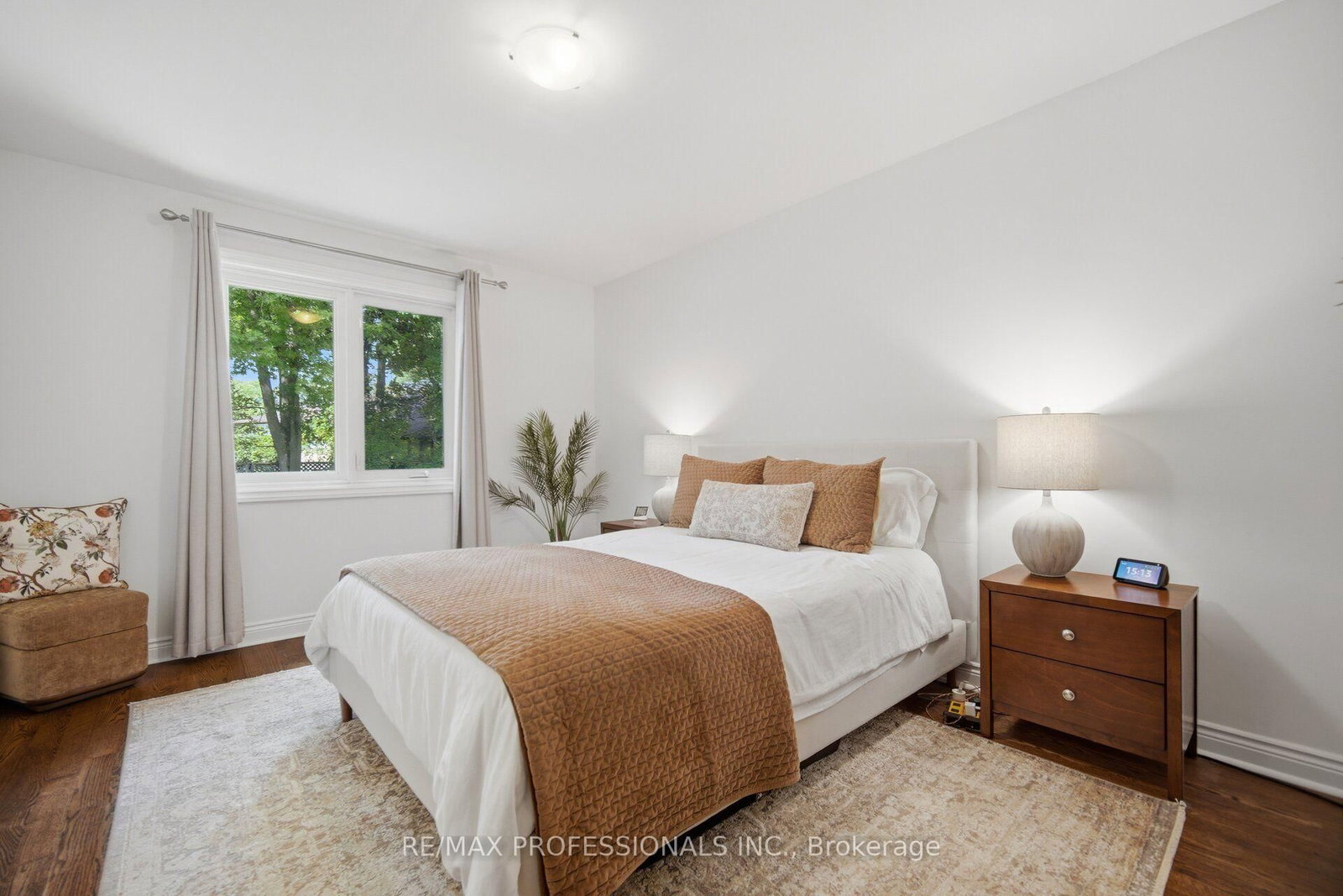 8 Beaverbrook Avenue • Toronto, ON photo 17