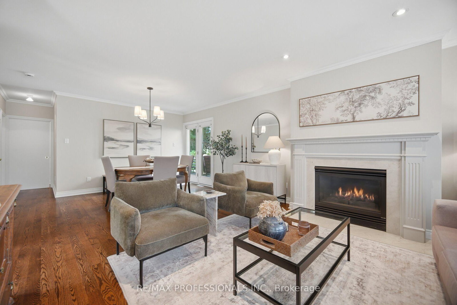 8 Beaverbrook Avenue • Toronto, ON photo 4