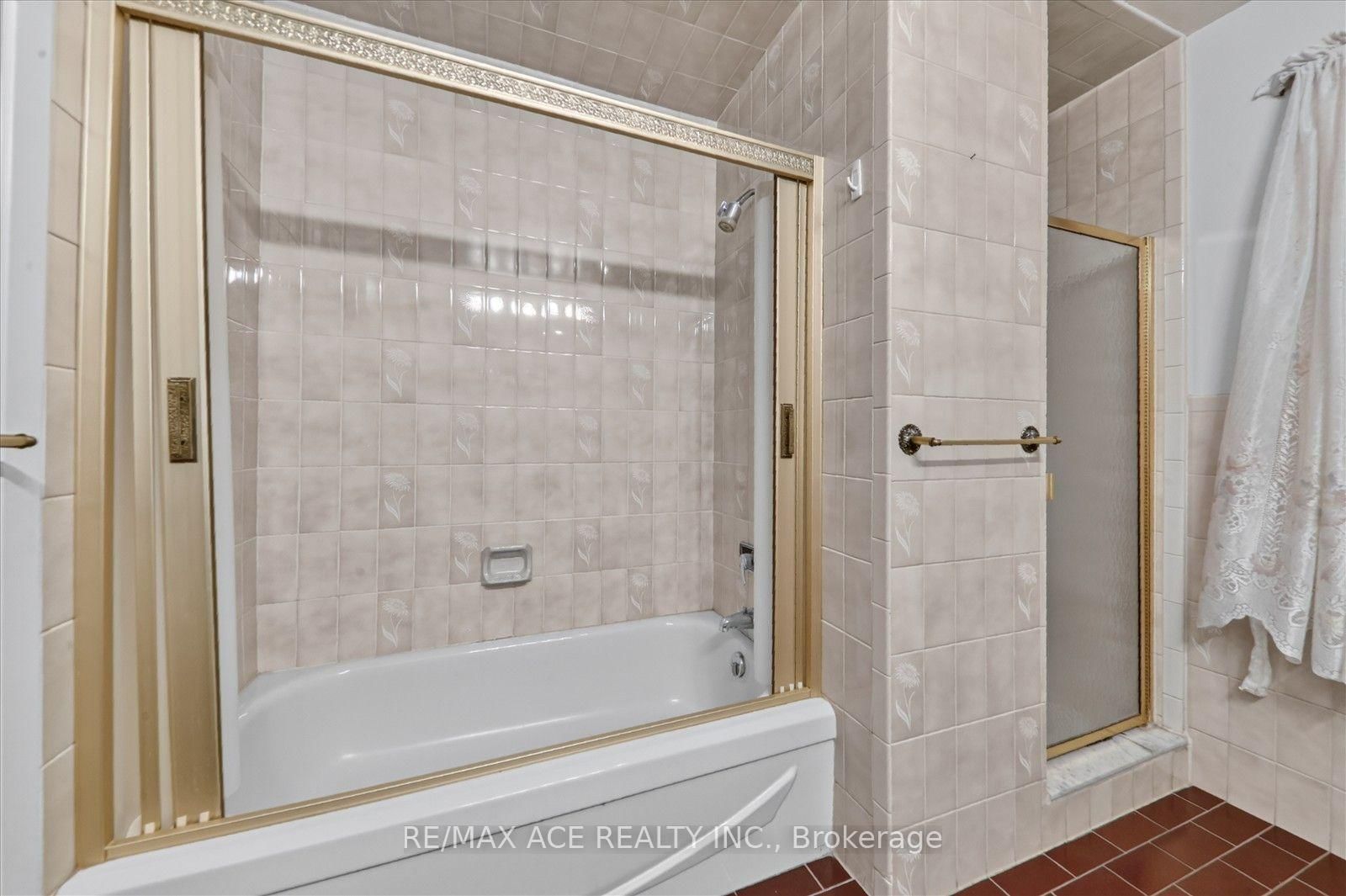 3 Pipestone Place • Toronto, ON photo 18