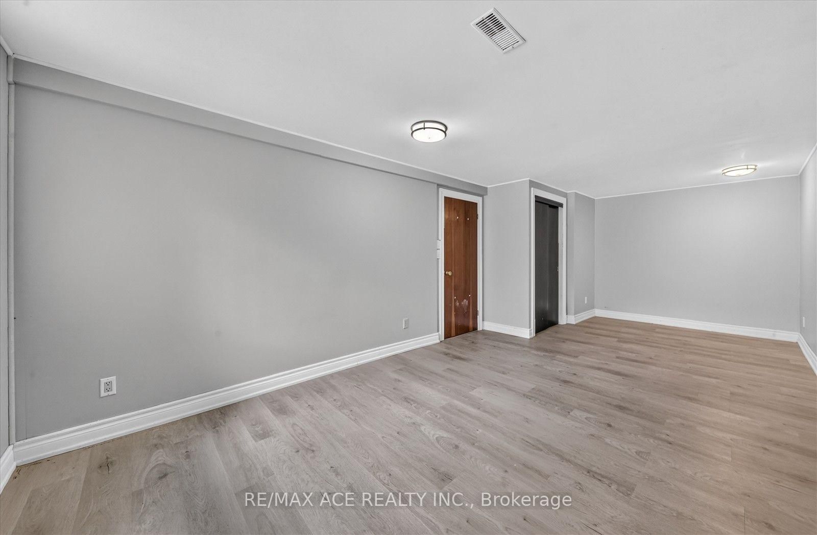 3 Pipestone Place • Toronto, ON photo 33