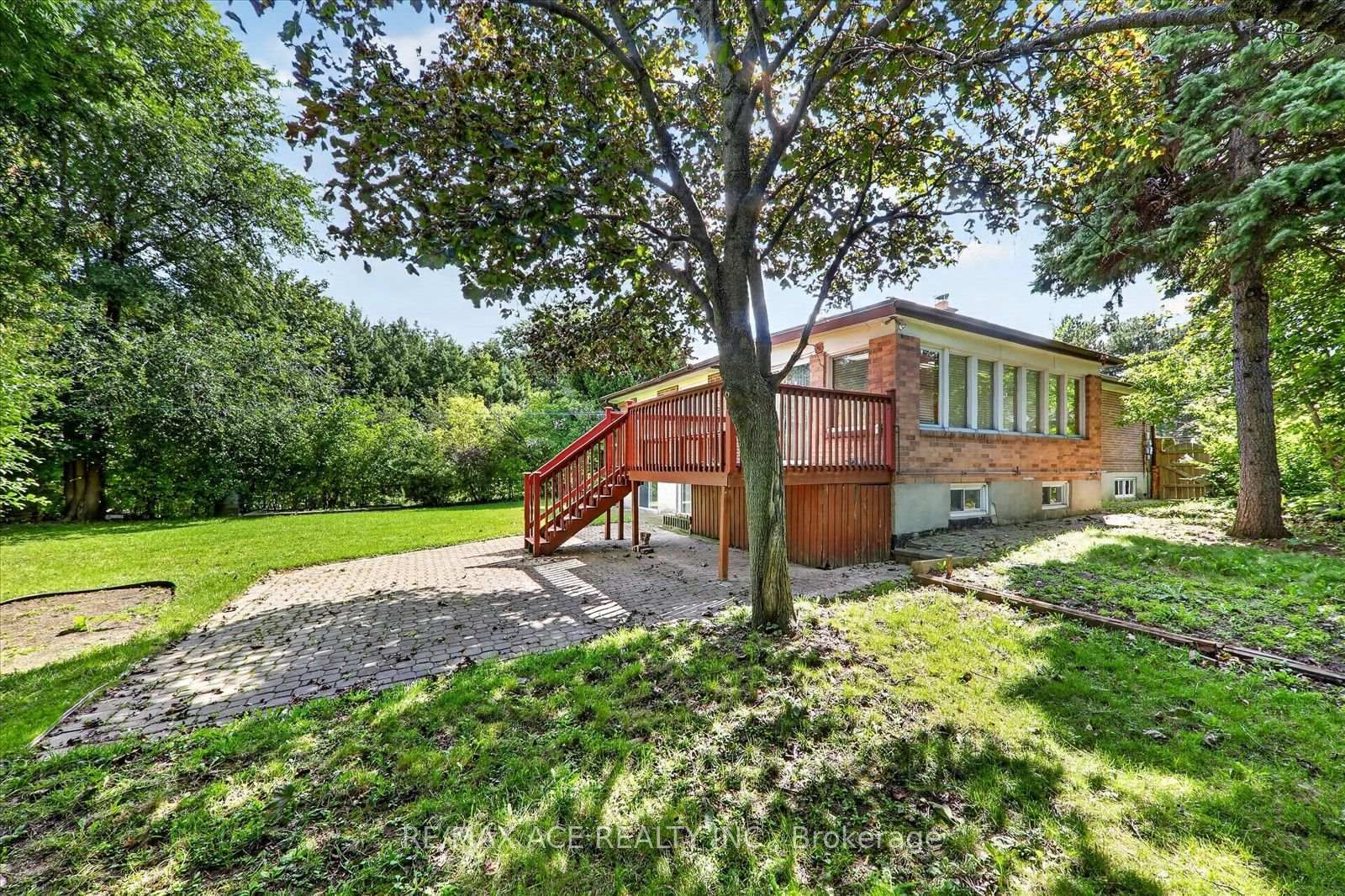 3 Pipestone Place • Toronto, ON photo 40