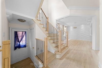 155 Bellchase Trail • Brampton, ON photo 4