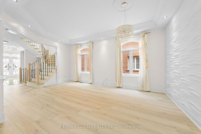 155 Bellchase Trail • Brampton, ON photo 6