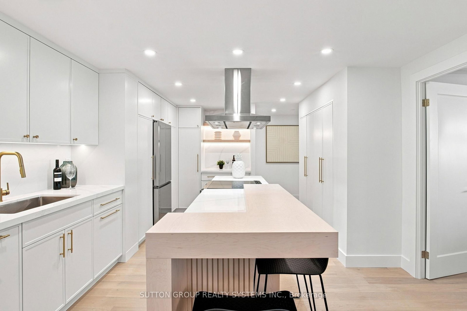 812 Burnhamthorpe Road • #1504 • Toronto, ON photo 14