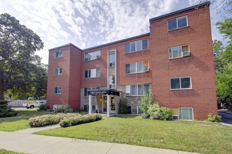 402 - 2393 New Street
