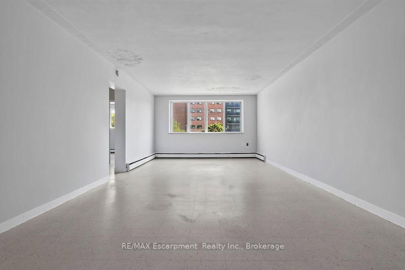 402 - 2393 New Street