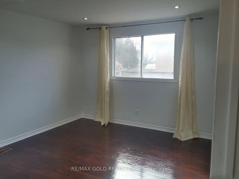 7 Forsythia Brampton,ON L6T 2G2 — Photo 10