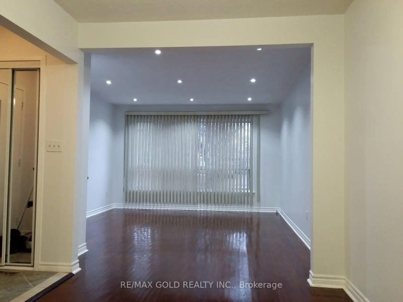 Upper - 7 Forsythia Road