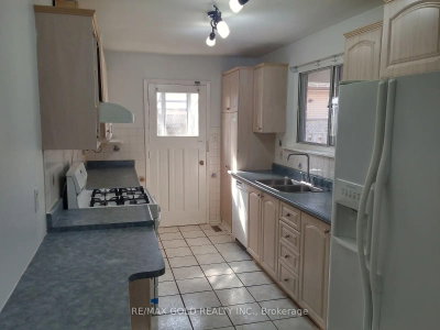 7 Forsythia Brampton,ON L6T 2G2 — Photo 4