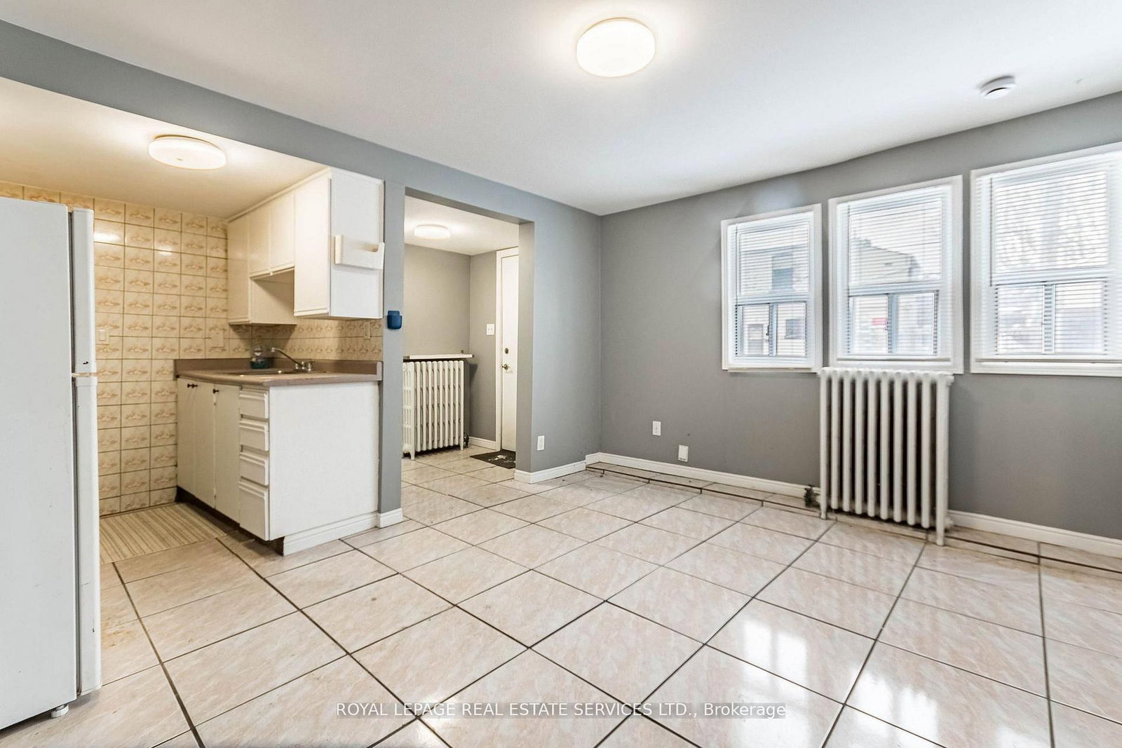 1160 Dufferin Toronto,ON M6H 4B8 — Photo 14