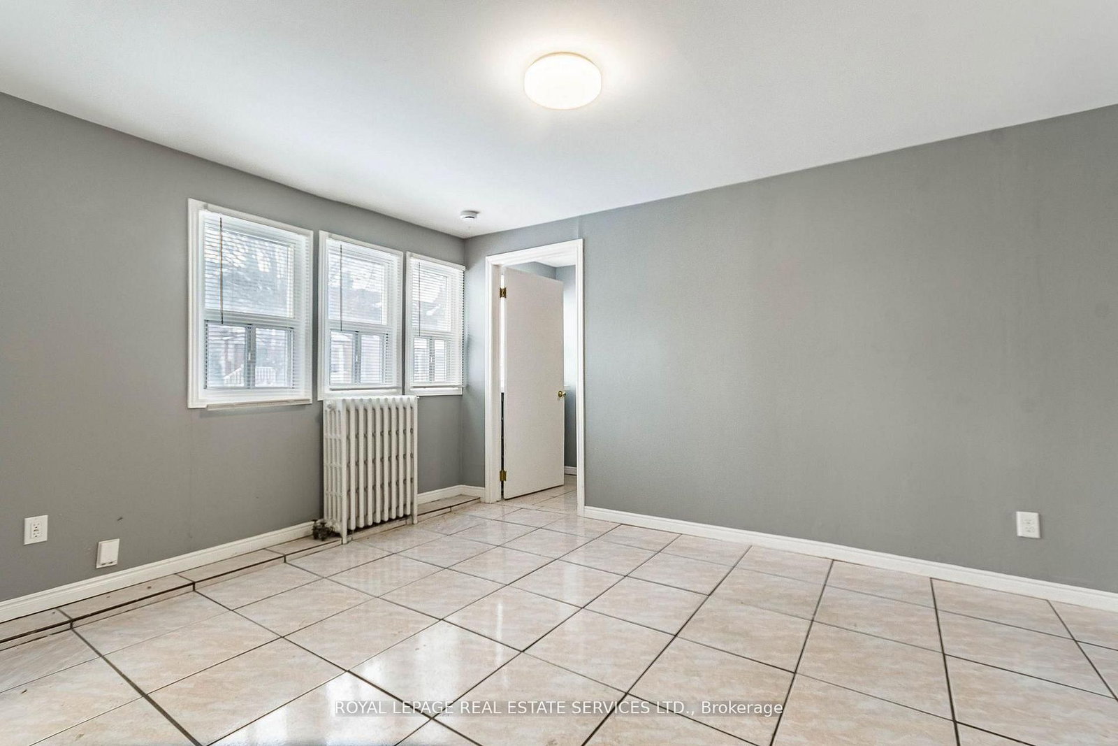 1160 Dufferin Toronto,ON M6H 4B8 — Photo 15