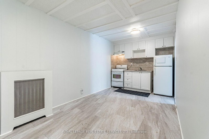 1160 Dufferin Toronto,ON M6H 4B8 — Photo 20
