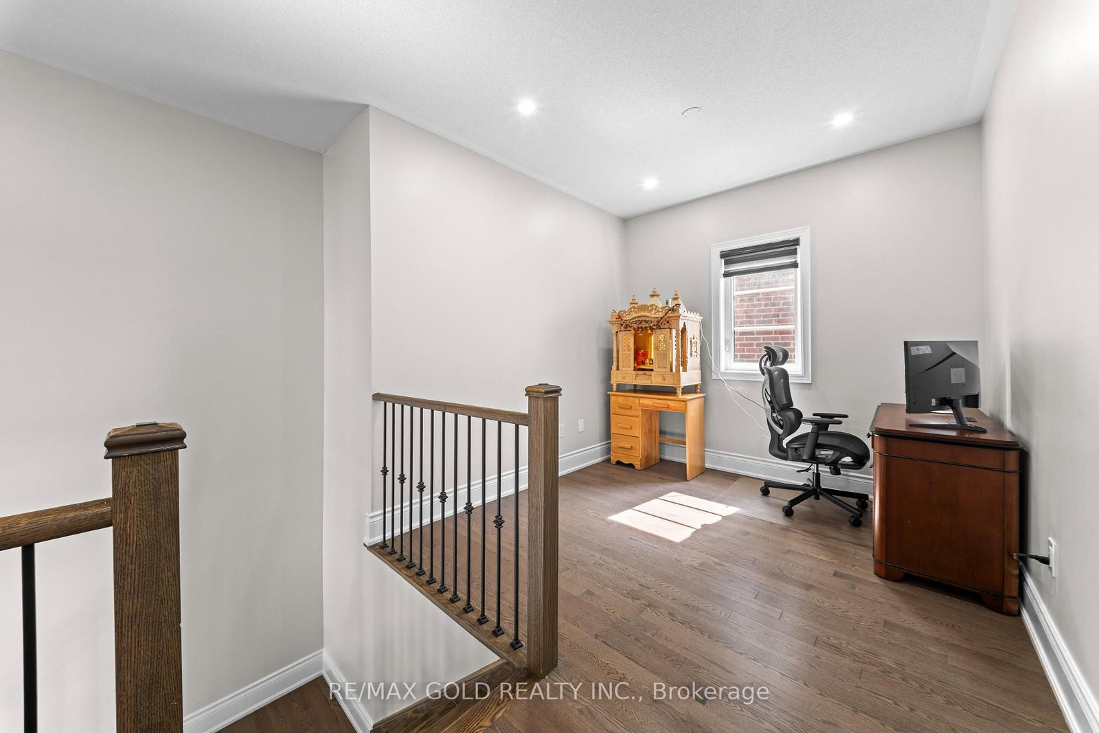 54 Gordon Randle Drive • Brampton, ON photo 17