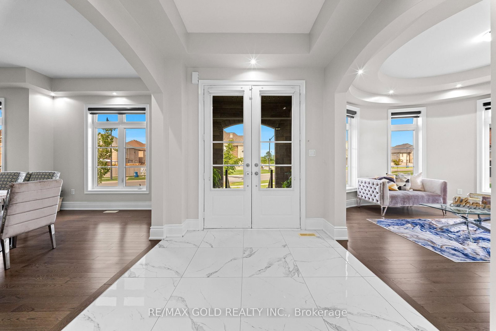 54 Gordon Randle Drive • Brampton, ON photo 3