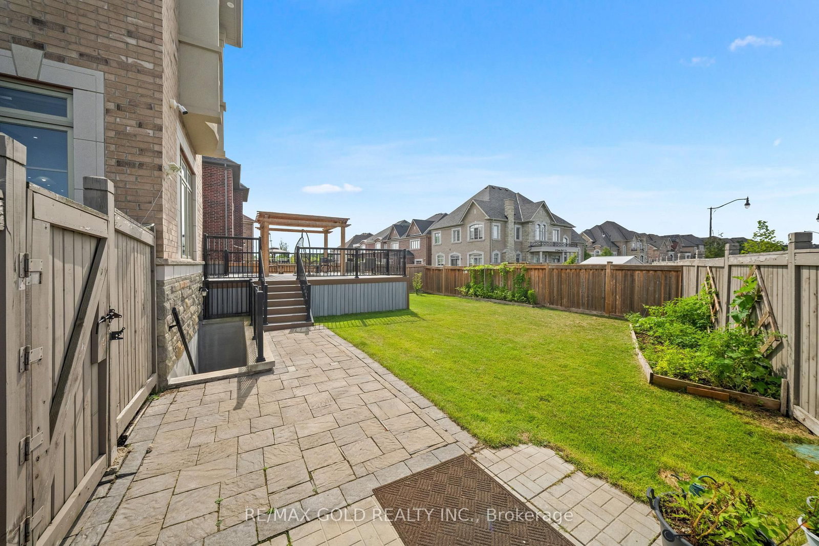 54 Gordon Randle Drive • Brampton, ON photo 35
