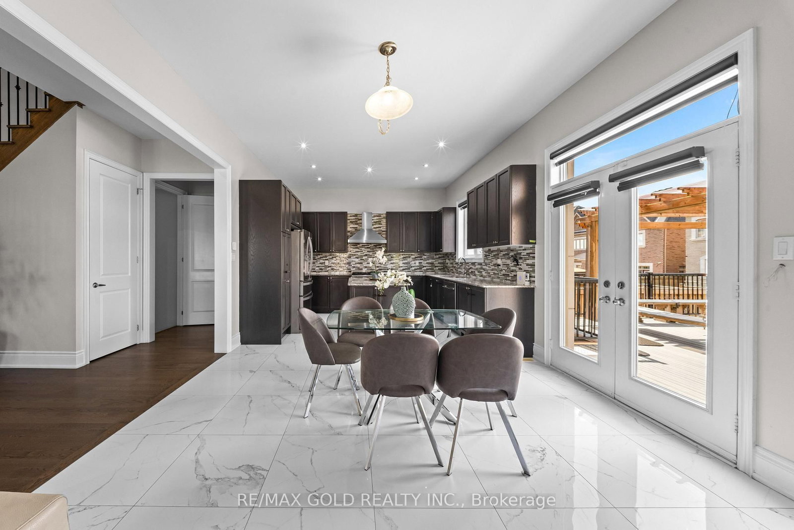 54 Gordon Randle Drive • Brampton, ON photo 9