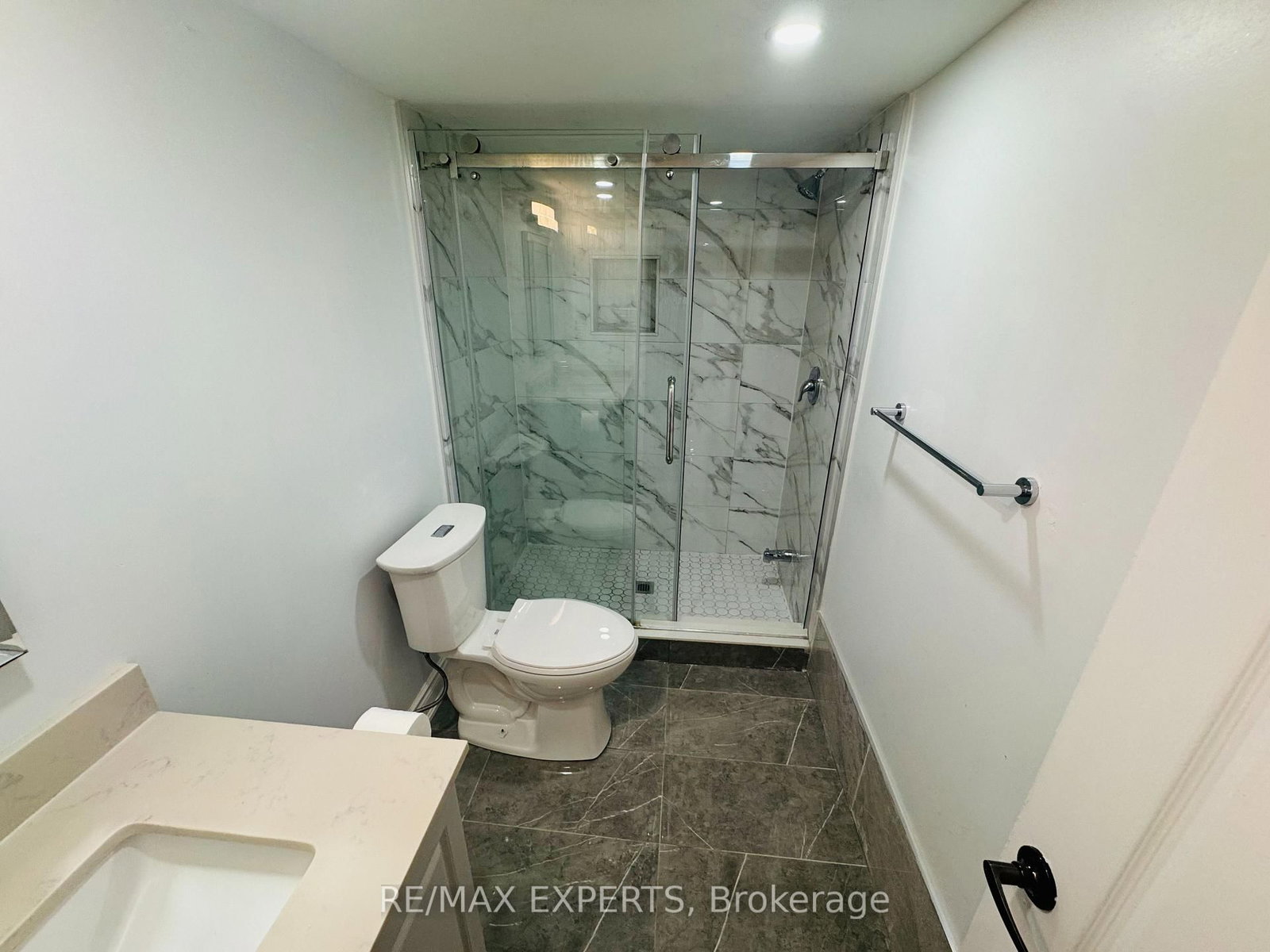 117 Baffin Brampton,ON L7A 4K9 — Photo 8