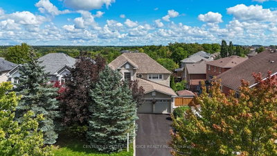 43 Strawberry Hill Court • Caledon, ON photo 2