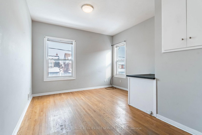 740 Lansdowne Toronto,ON M6H 3Y8 — Photo 11