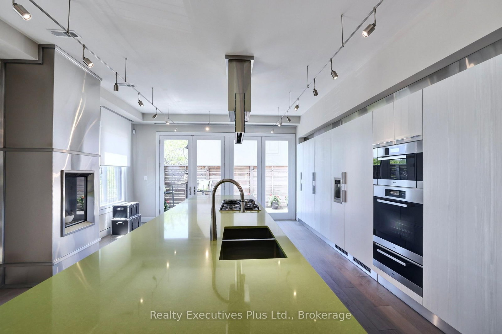125 George Street • Oakville, ON photo 16