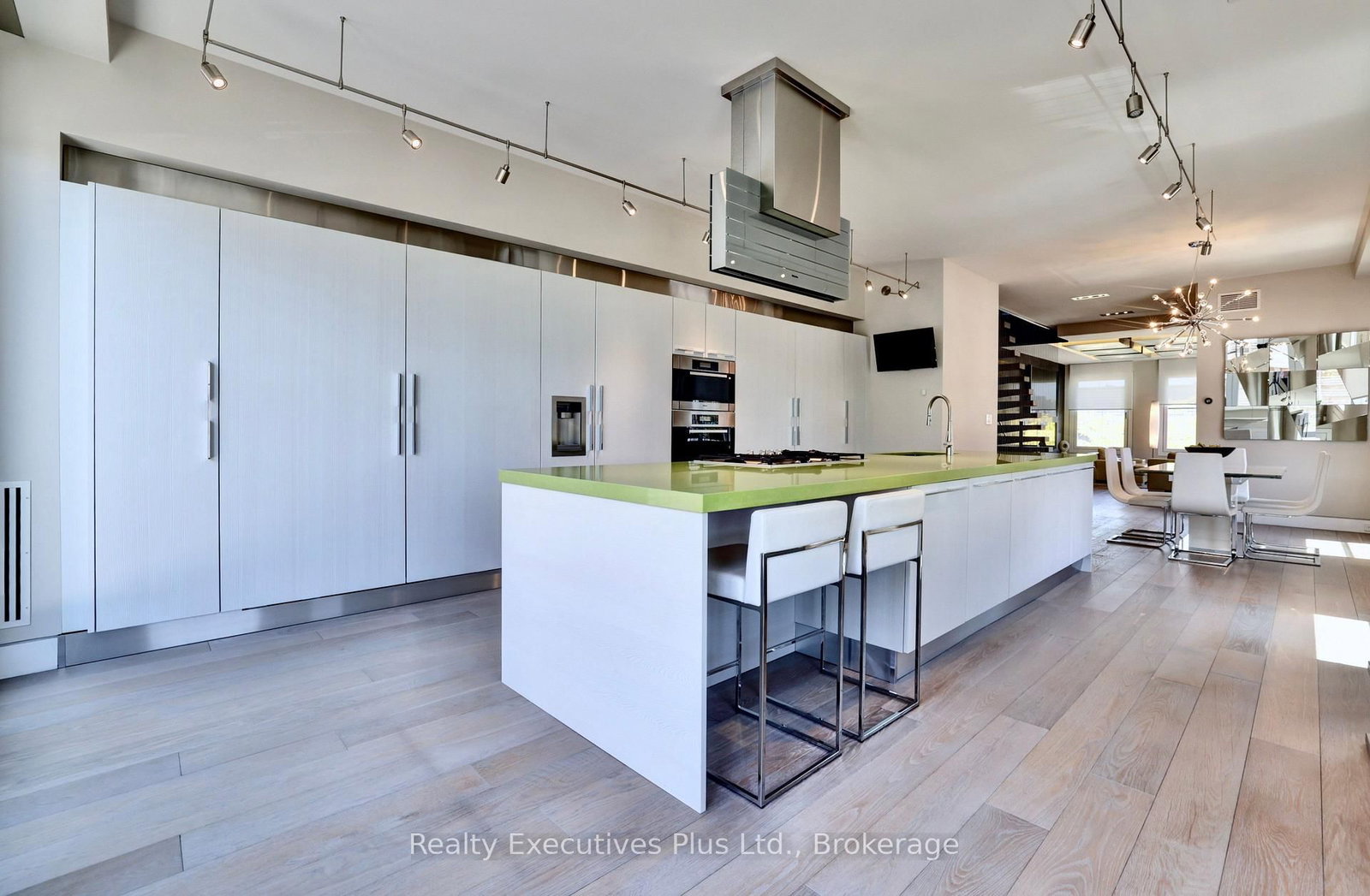 125 George Street • Oakville, ON photo 18