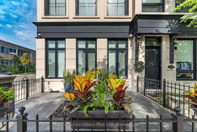 125 George Street • Oakville, ON photo 3
