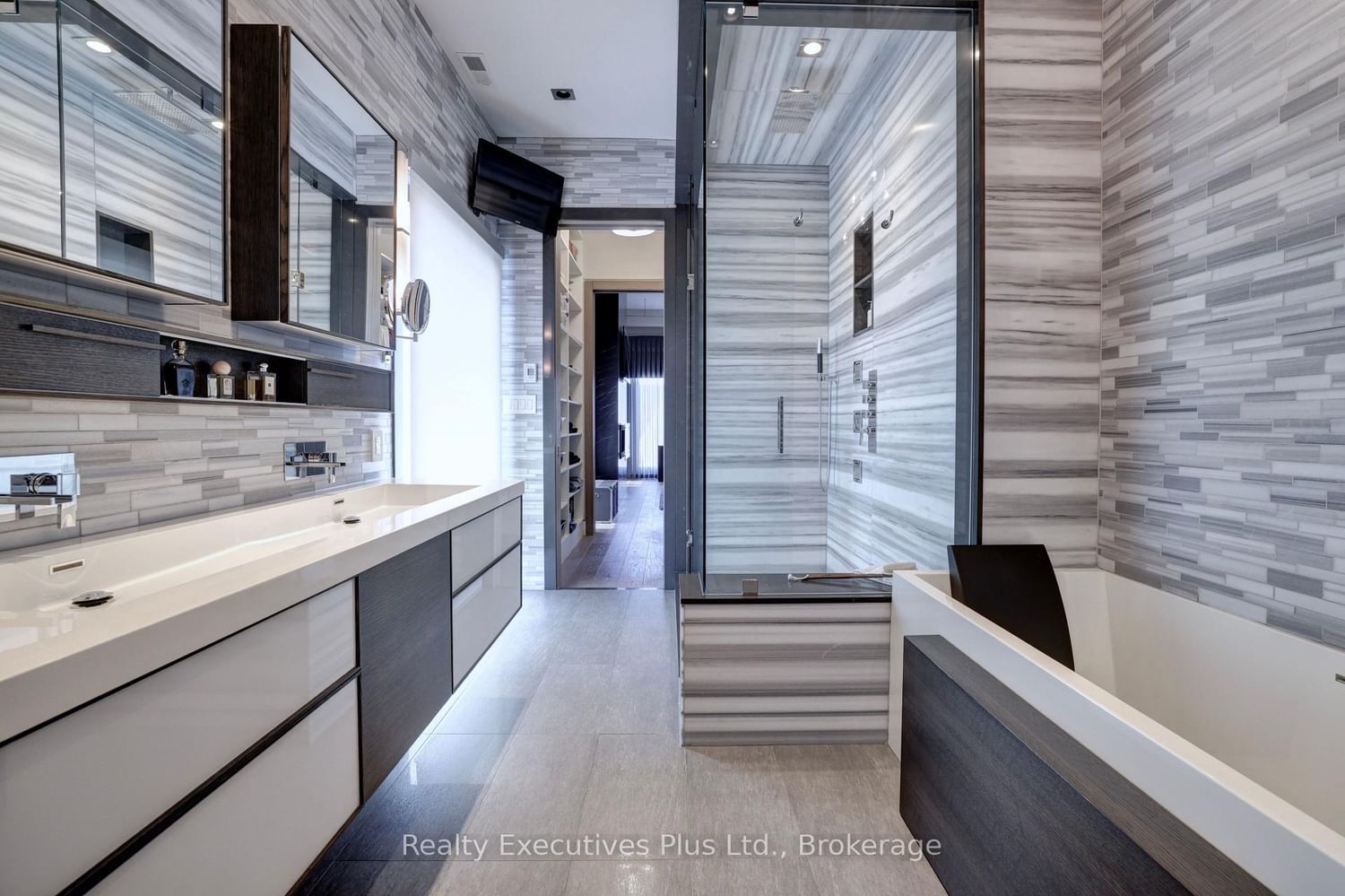 125 George Street • Oakville, ON photo 36