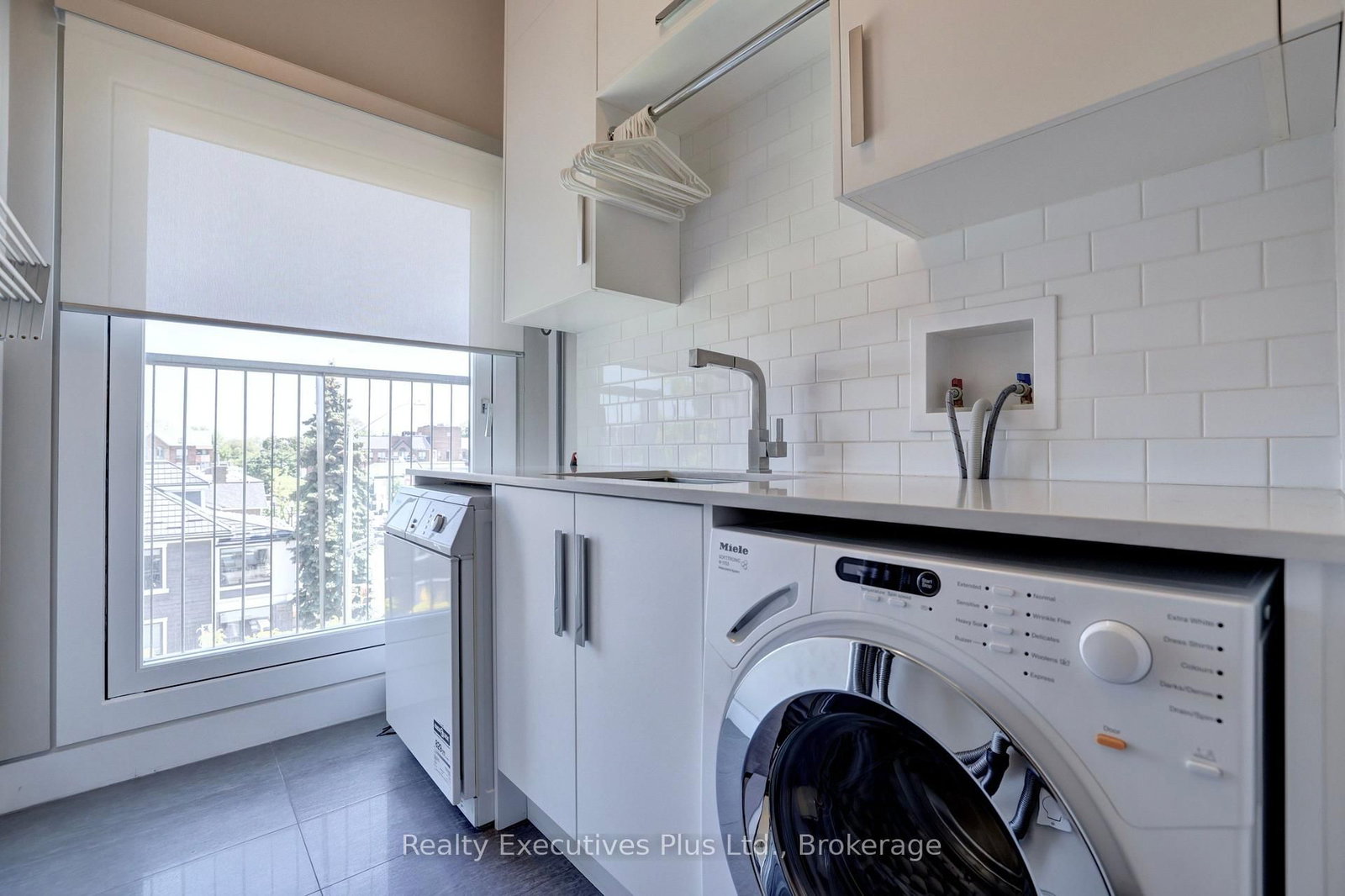 125 George Street • Oakville, ON photo 41