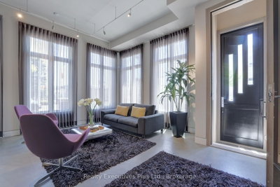 125 George Street • Oakville, ON photo 5