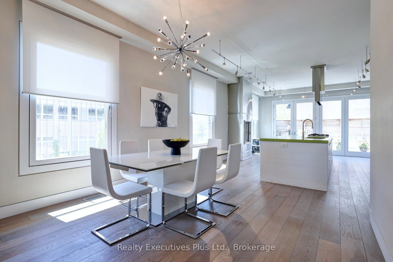 125 George Street • Oakville, ON photo 9