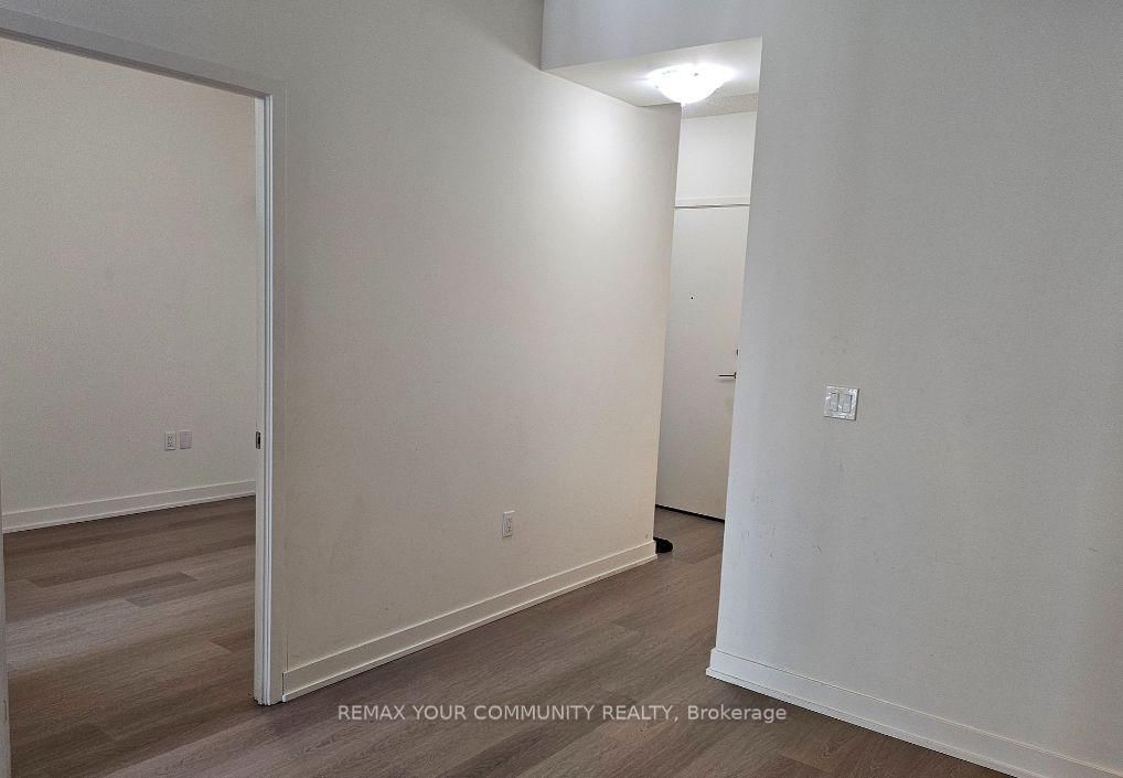 859 The Queensway • #307 • Toronto, ON photo 5