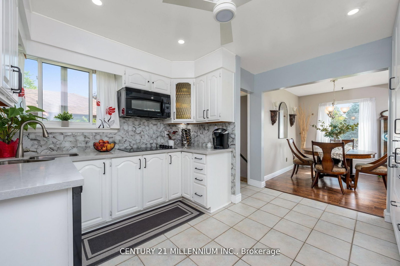 20 Dunblaine Crescent • Brampton, ON photo 10